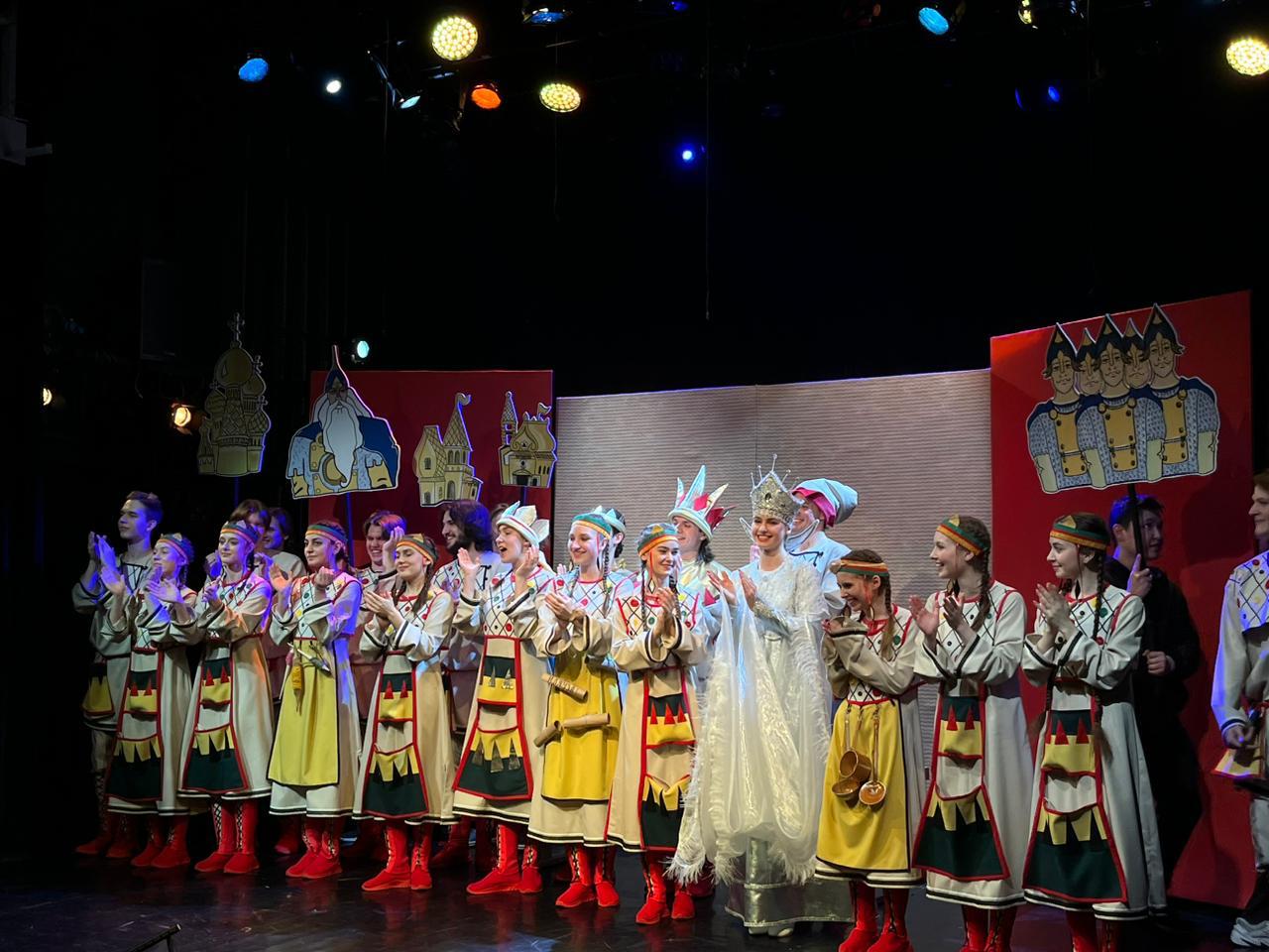 В Детском музыкальном театре юного актера состоялась премьера спектакля «Сказка о царе Салтане» - фото 2