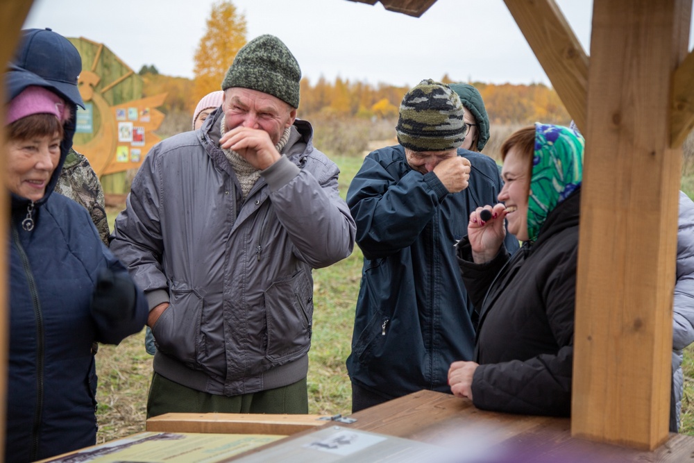 Сохранить память о радости: В Кенозерье открылся информационный центр «Жизнь на тракте. Куда ушли деревни Немята, Екимова, Захарова...» - фото 10