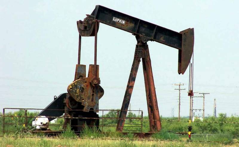 Что стоит за обрушением цен на нефть? - фото 1