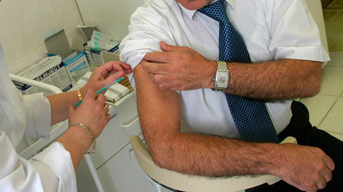 Стала известна дата начала испытаний на добровольцах российской вакцины от коронавируса - фото 1