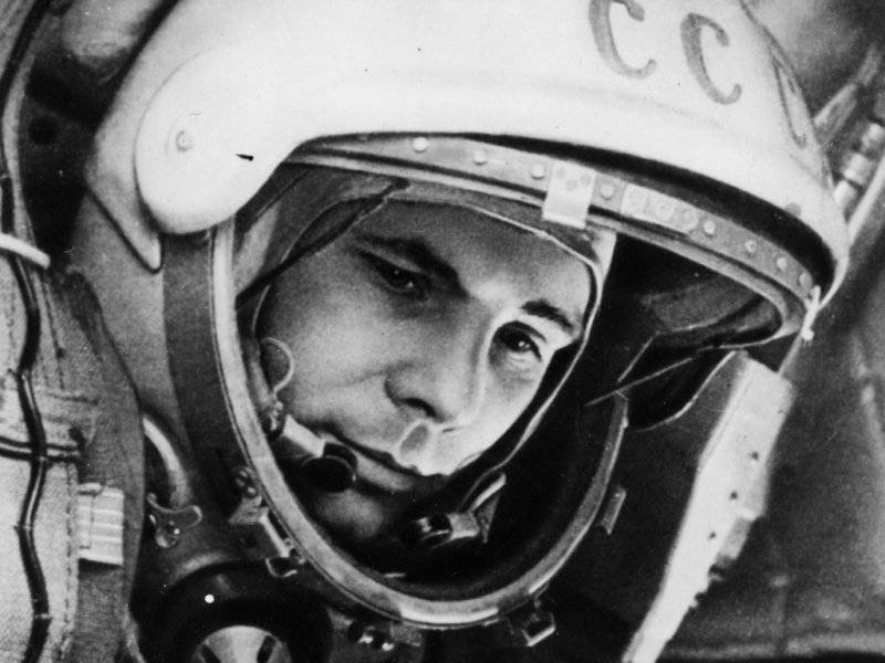 Знаете, каким он парнем был? Сегодня – День Рождения первого космонавта Земли Юрия Гагарина - фото 1