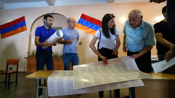 В Армении продолжают осмысливать итоги  парламентских выборов - фото 2