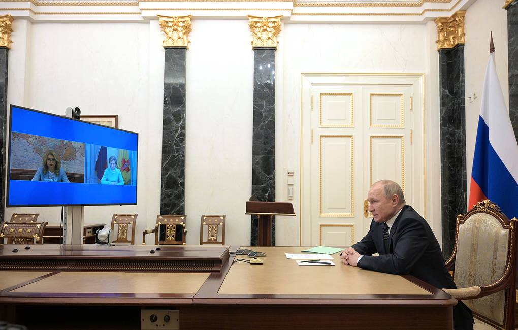 Майские праздники в 2021 году продлятся  с 1 по 11 мая - Путин - фото 1