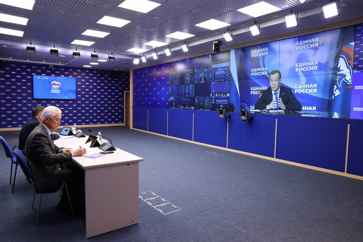 Дмитрий Медведев: «Единая Россия» не оставит оппонентам шансов в честной и конкурентной борьбе - фото 3