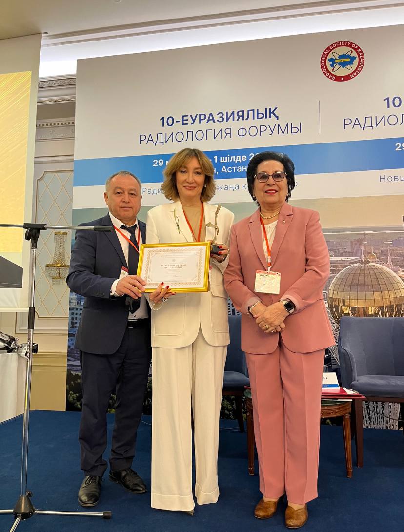 Расширяем горизонты: Главный врач Маммологического центра L7 стала Почетным Членом Казахстанского радиологического общества - фото 1