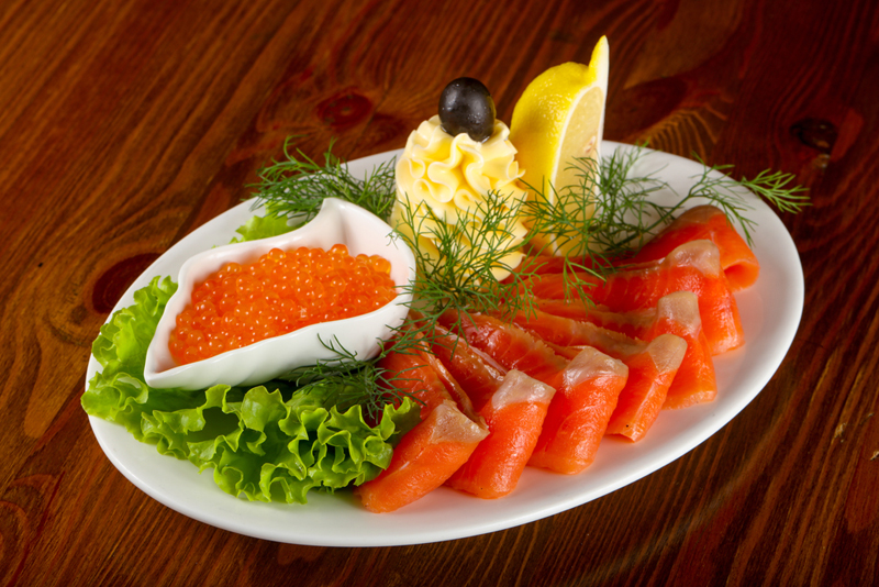 Рыбная тарелка. Подборка оригинальной подачи рыбы и морепродуктов на праздничный стол - фото 15