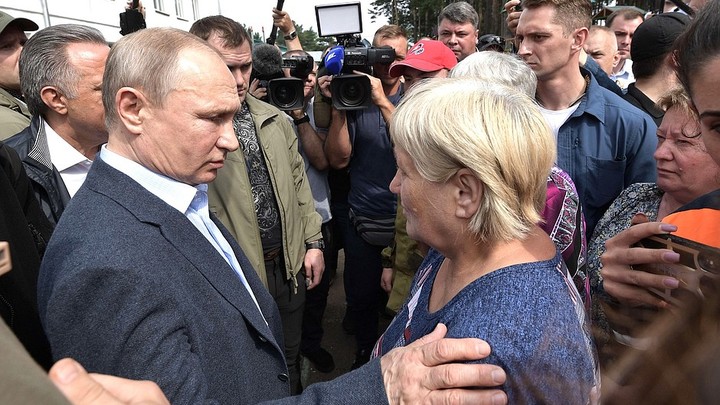 Путин ждёт увольнения чиновницы, назвавшей жителей Тулуна "быдлом" - фото 1