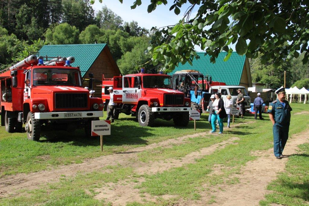В Ярославской области прошел конкурс «Лучший лесной пожарный- 2017» - фото 1