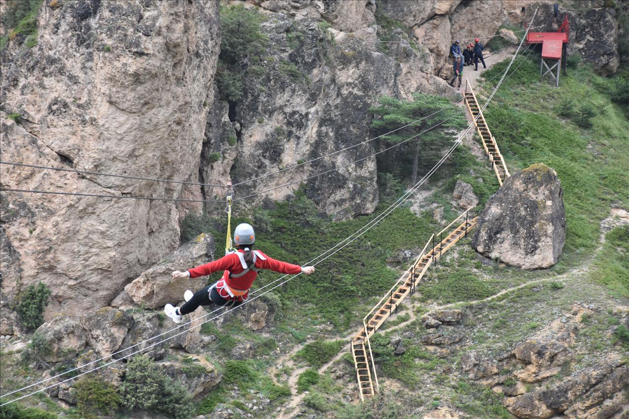 До 31 мая можно стать участником «Школы безопасности» и освоить навыки альпинизма в горах Кавказа под руководством опытных инструкторов - фото 3