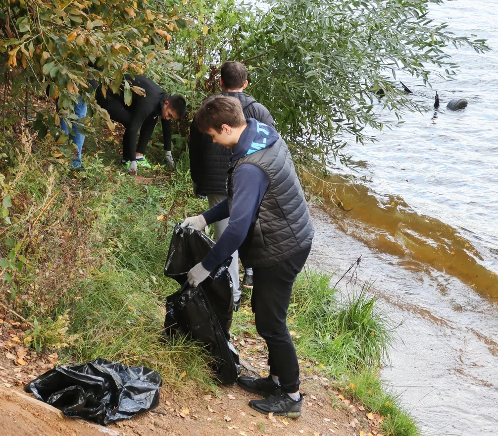 Вода России: около 350 волонтеров очистят берега водных объектов природных территорий столицы - фото 2