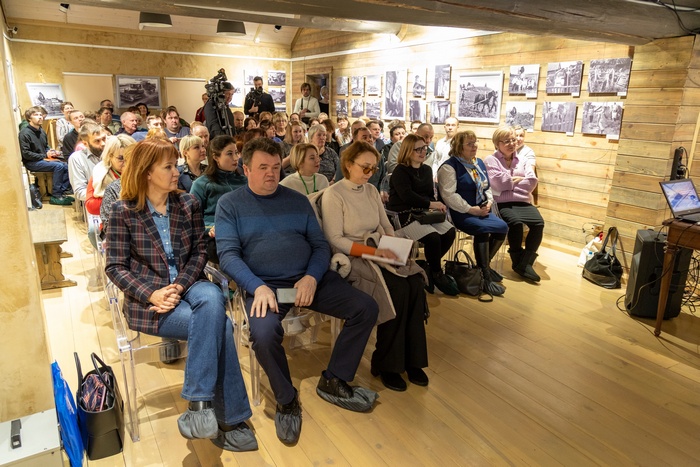 «Интересно и достойно жить в деревне»: в Кенозерье прошли традиционные «Зимние встречи» - фото 3