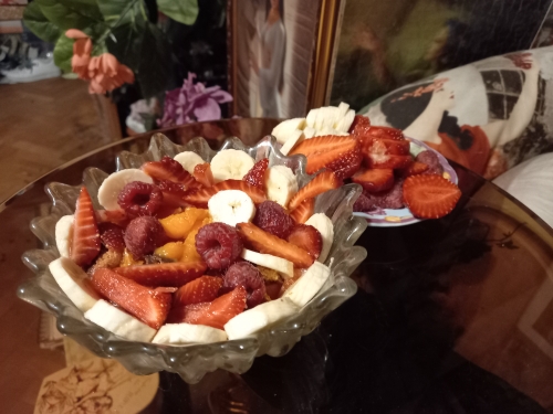 Эко-кулинария: фруктово-ягодный салат «Фейерверк вкуса»  - фото 1