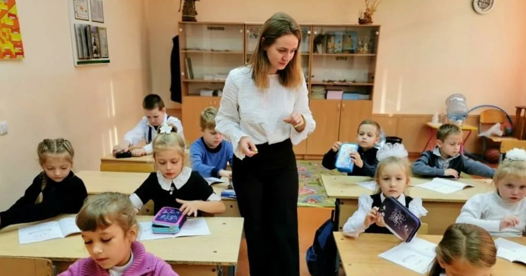 Путин подписал поправку об исключении термина "образовательная услуга" из текста закона - фото 1