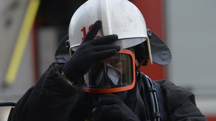 Глава Якутии попросил разрешить пожарным работать сверхурочно - фото 1