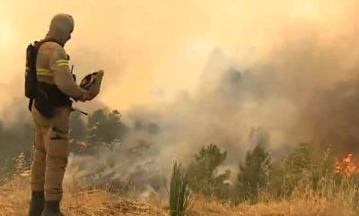 В Португалии вспыхнул пожар в находящемся под охраной ЮНЕСКО природном парке - фото 1