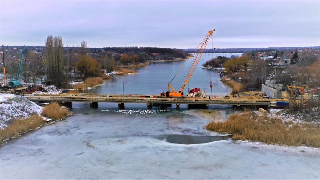 В Ростове-на-Дону продолжается строительство моста через водохранилище Ростовское море - фото 1