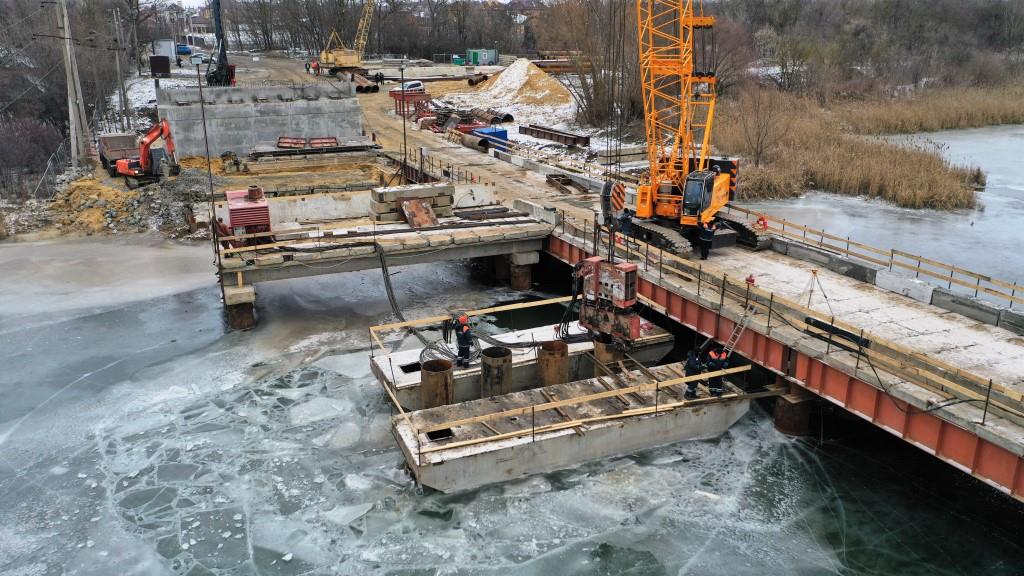 В Ростове-на-Дону продолжается строительство моста через водохранилище Ростовское море - фото 2