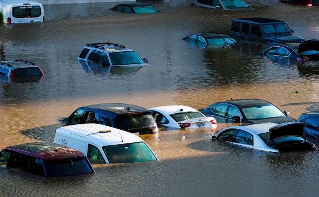 48 человек погибли на северо-востоке США в результате массового наводнения - фото 3