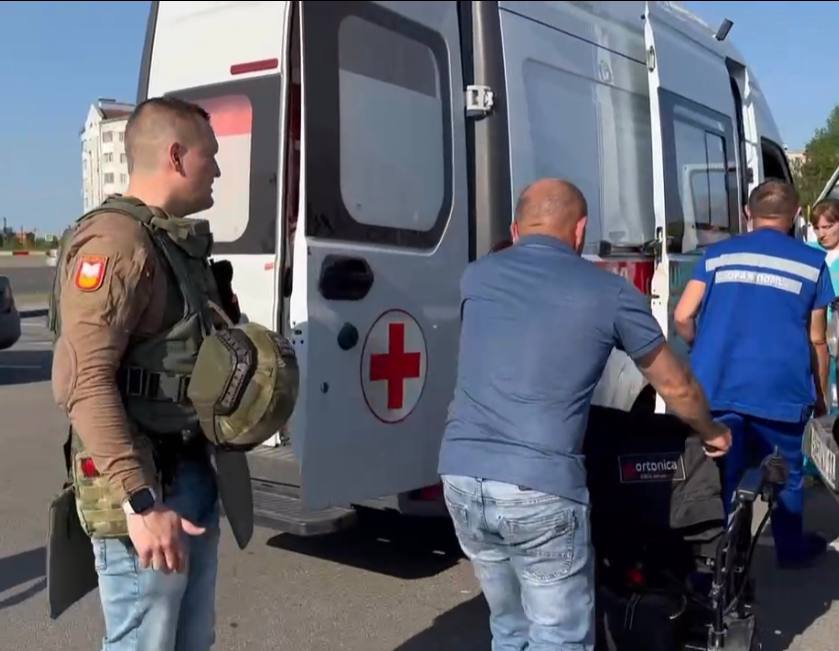 ЕР оказывает гуманитарную помощь эвакуированным жителям Белгородской области - фото 3