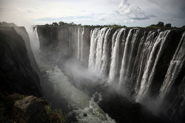 Африканский водопад Виктория катастрофически обмелел - фото 7