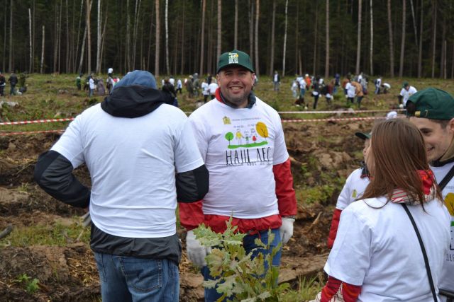 Губернатор Московской области Андрей Воробьев пригласил журнал "ЭкоГрад" на акцию «Наш лес. Посади свое дерево». Мы приехали, и вот что из этого получилось - фото 38