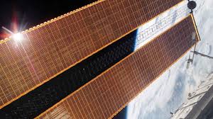 В Сколтехе оценили перспективы использования перовскитных солнечных батарей в космосе - фото 1