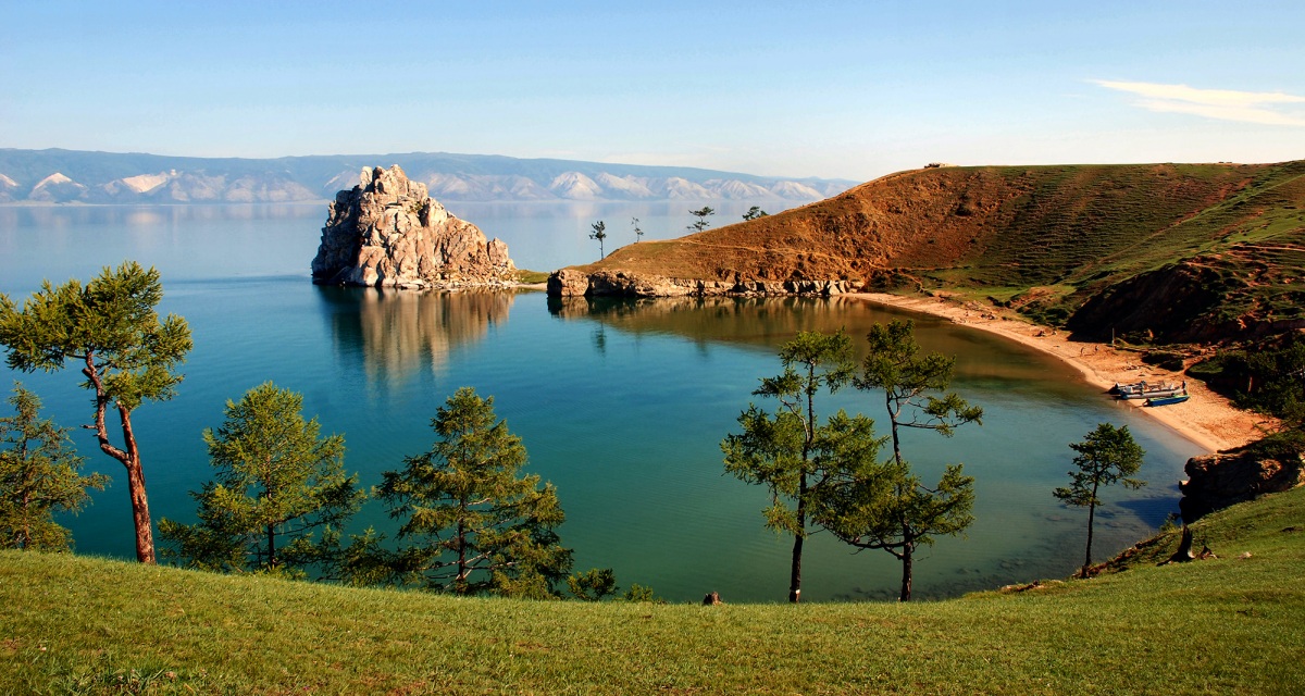 Разлей вода: почему в КНР называют Байкал своим «северным морем» - Известия - фото 1
