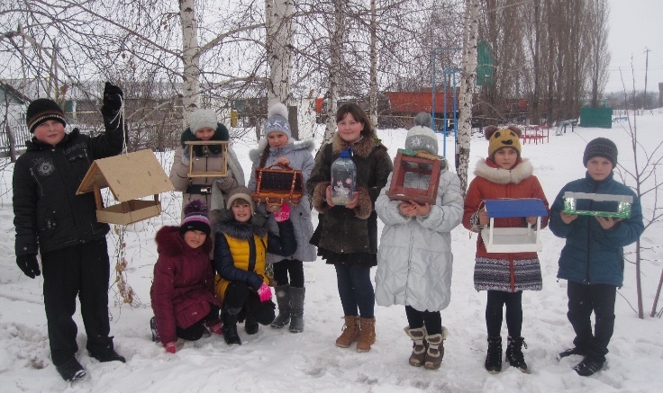 Работники лесничеств Белгородской области учат школьников заботиться о пернатых - фото 1