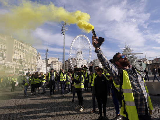Желтая волна «майдана» во французском исполнении - фото 6