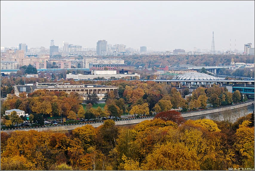 Уровень загрязнения воздуха в Москве днем, 23 октября 2018 г.  - фото 1