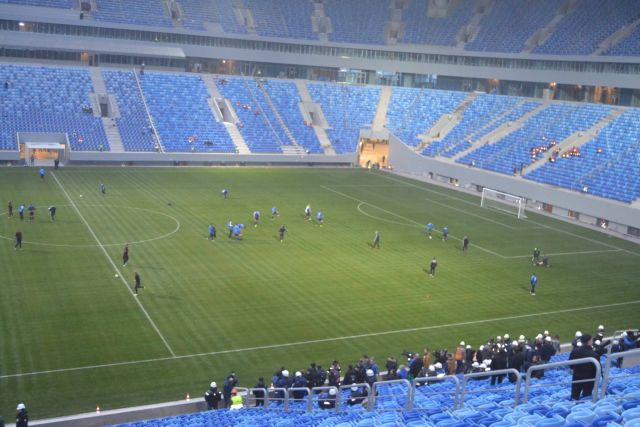 Первый матч на стадионе "Зенит-Арена". Команда подрядчиков выиграла у «Метростроя» со счётом 6:2 - фото 16