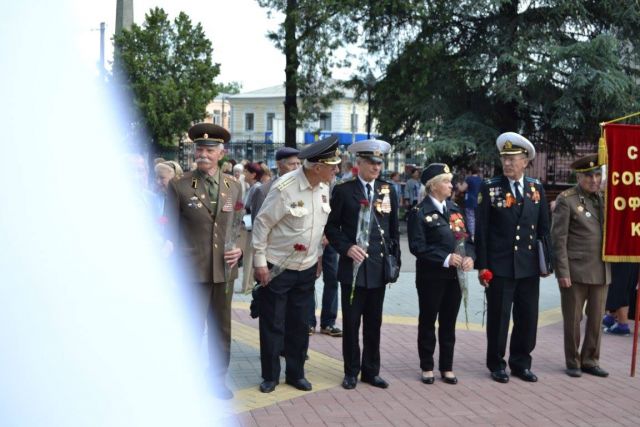 Церемония возложения цветов к мемориалу «Танк Т – 34». Симфорополь - фото 13