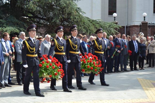 Церемония возложения цветов к мемориалу «Танк Т – 34». Симфорополь - фото 23