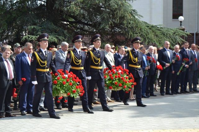 Церемония возложения цветов к мемориалу «Танк Т – 34». Симфорополь - фото 39