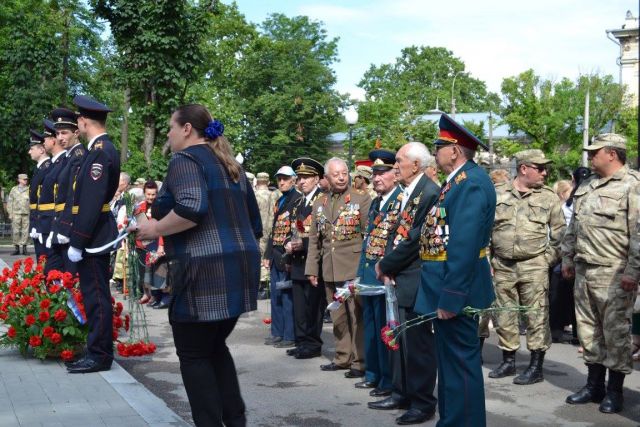 Церемония возложения цветов к мемориалу «Танк Т – 34». Симфорополь - фото 48