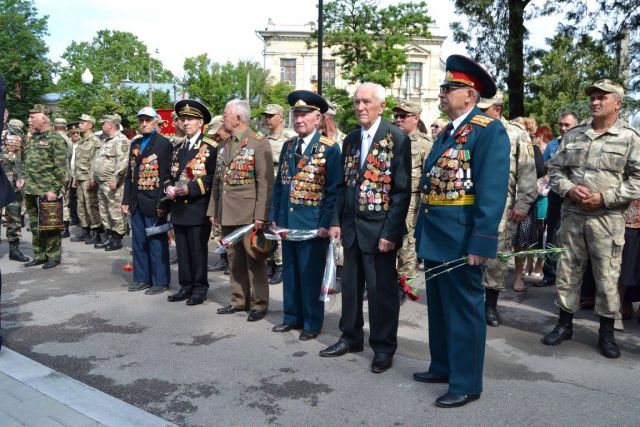 Церемония возложения цветов к мемориалу «Танк Т – 34». Симфорополь - фото 62