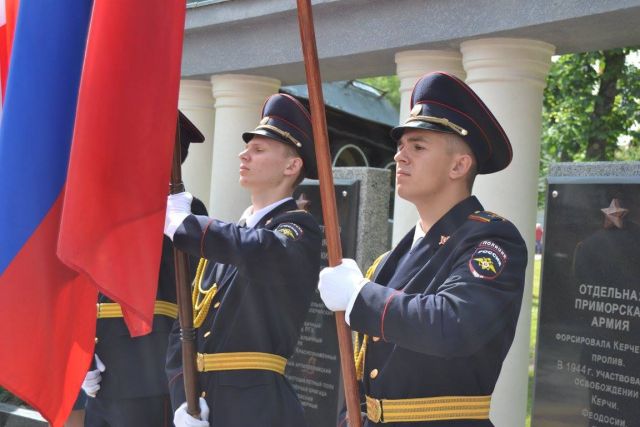Церемония возложения цветов к мемориалу «Танк Т – 34». Симфорополь - фото 63