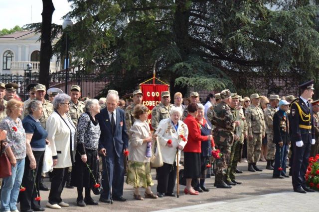 Церемония возложения цветов к мемориалу «Танк Т – 34». Симфорополь - фото 70