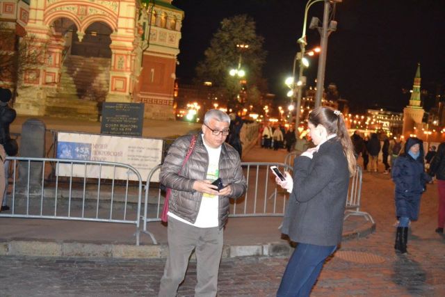 Час Земли в Москве. Очень много хороших фотографий  - фото 34
