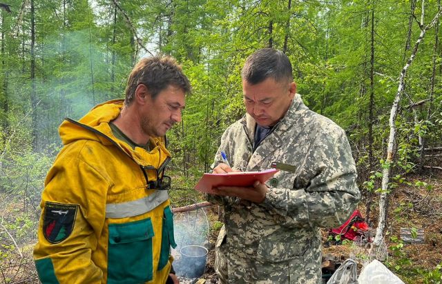 Площадь лесных пожаров в Якутии приближается к миллиону гектар - фото 1