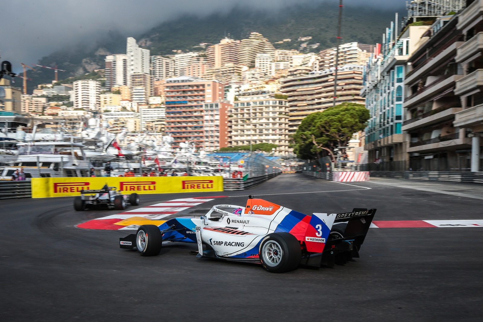 Александр Смоляр завоевал поул-позицию в квалификации Formula Renault Eurocup в Монако - фото 1