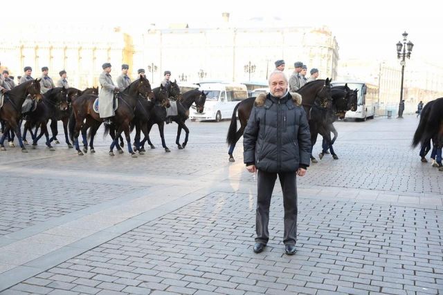 Москва отметила 74 годовщину исторического парада на Красной площади - фото 1