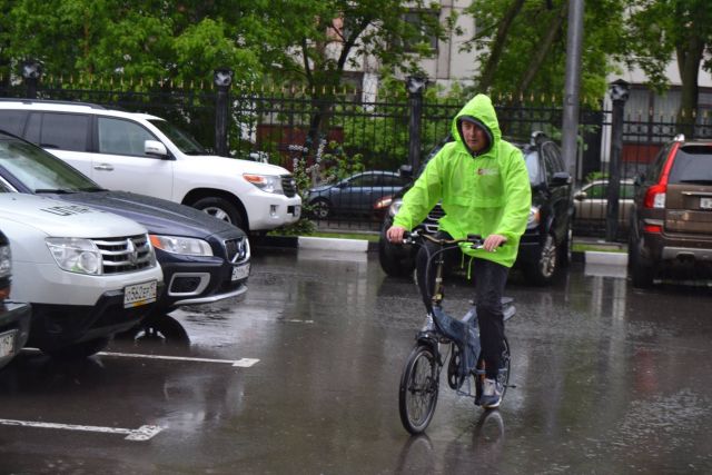 Веломобили нужны для того, чтобы велосипедиста защитить от дождя - фото 10