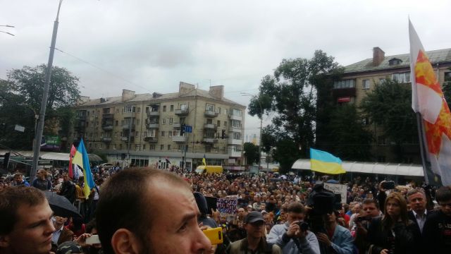 Киевляне потребовали от правительства военного положения  - фото 7
