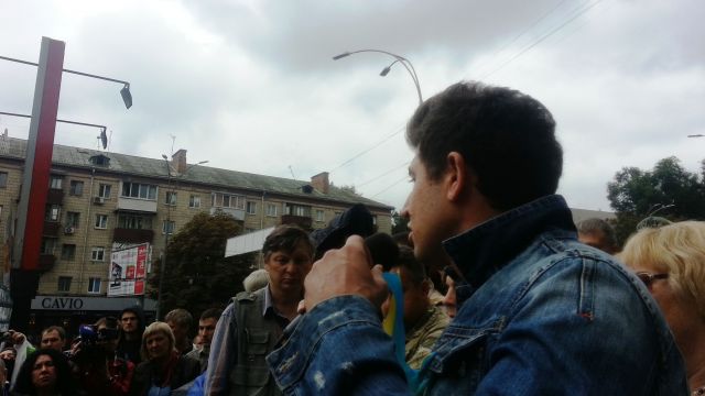 Киевляне потребовали от правительства военного положения  - фото 8