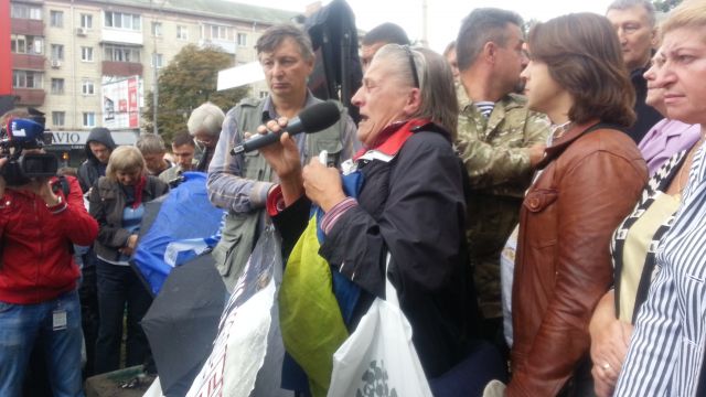 Киевляне потребовали от правительства военного положения  - фото 11