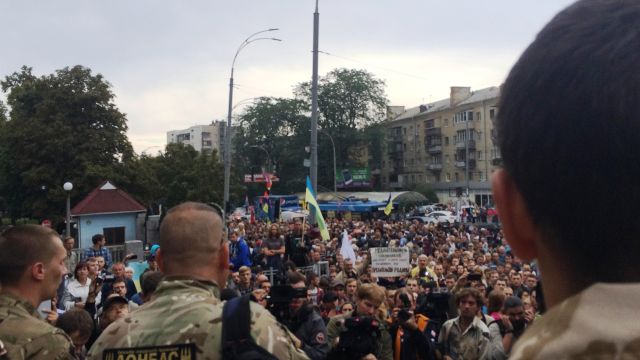 Киевляне потребовали от правительства военного положения  - фото 26