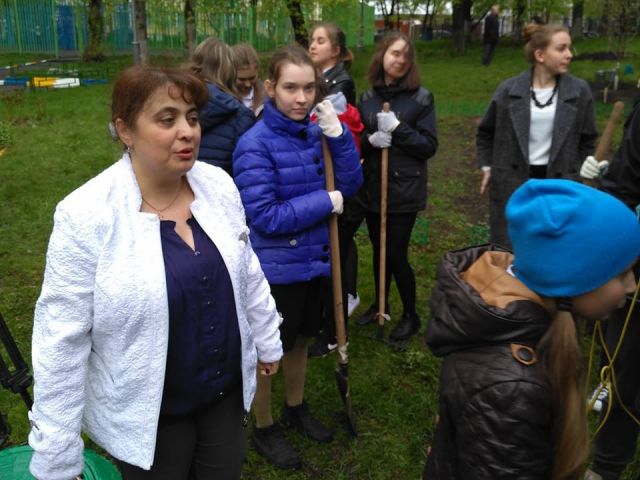 «ЭкоГрад» в Романовской школе высаживал деревья - фото 4