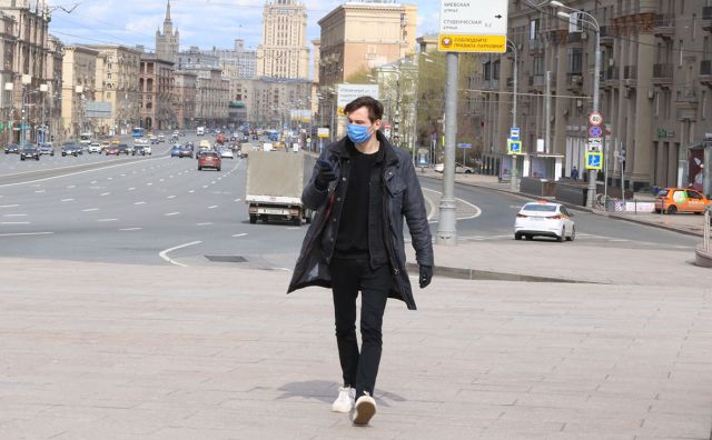 Медицинская маска, перчатки, очки защитные прозрачные медицинские - джентльменский набор 2020 для выхода из дома - фото 1