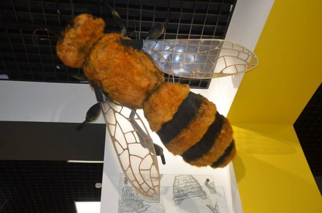«ЭкоГрад»: на ВДНХ Антон Кульбачевский открыл умный музей пчеловодства - фото 1